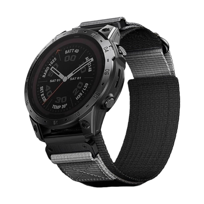 Bracelet de montre connecté noir en nylon résistant avec attache velcro tactique, style sportif.