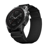 Bracelet noir en nylon résistant avec attache velcro tactique pour montre connectée Garmin.