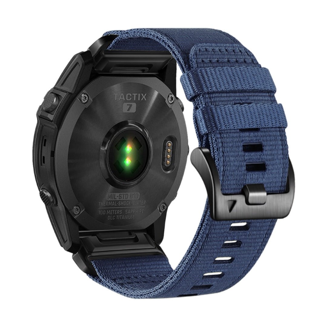 Bracelet nylon bleu 22 mm robuste avec boucle noire mate pour montre connectée Garmin.