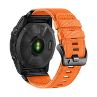 Bracelet nylon orange résistant avec boucle noire pour montre connectée Garmin, largeur 26 mm.
