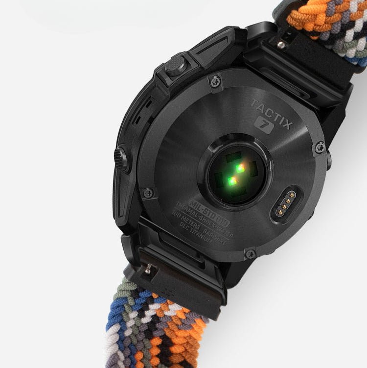 Bracelet en nylon épais tressé bleu, orange et gris, avec fermeture aimantée pour montre Garmin.