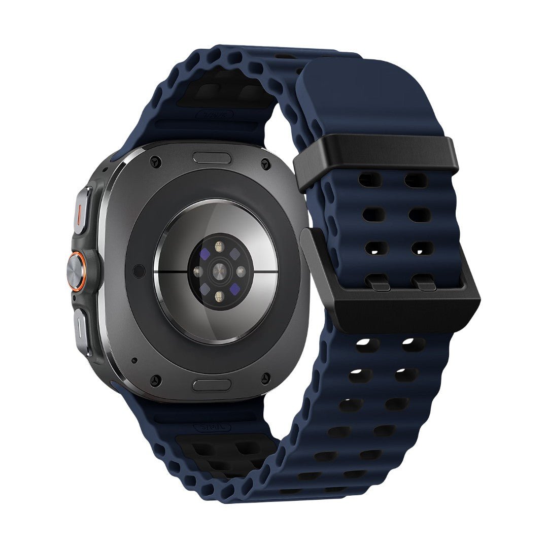 Bracelet bicolore bleu et noir en silicone perforé, résistant et étanche, compatible Samsung Watch Ultra 47mm.
