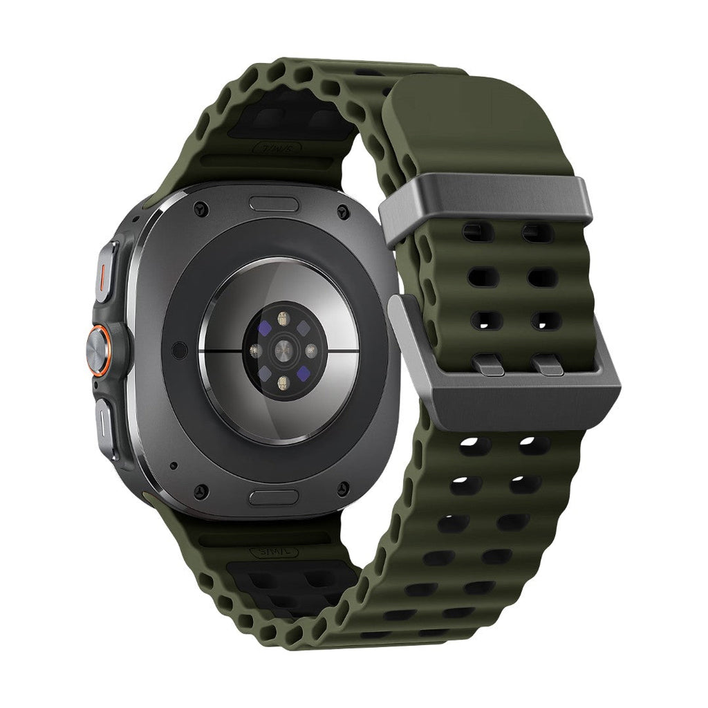 Bracelet bicolore vert et noir en silicone perforé, résistant et étanche pour Samsung Watch Ultra 47mm.