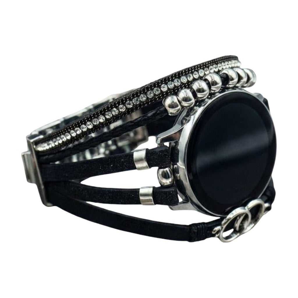 Bracelet multi-rangs noir en simili végan avec double anneau et perles métalliques pour montre connectée.