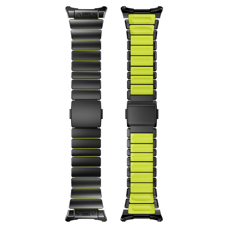 Bracelet Samsung Watch Ultra en titane gris avec maillons robustes et intérieur silicone vert lime, fixation magnétique.