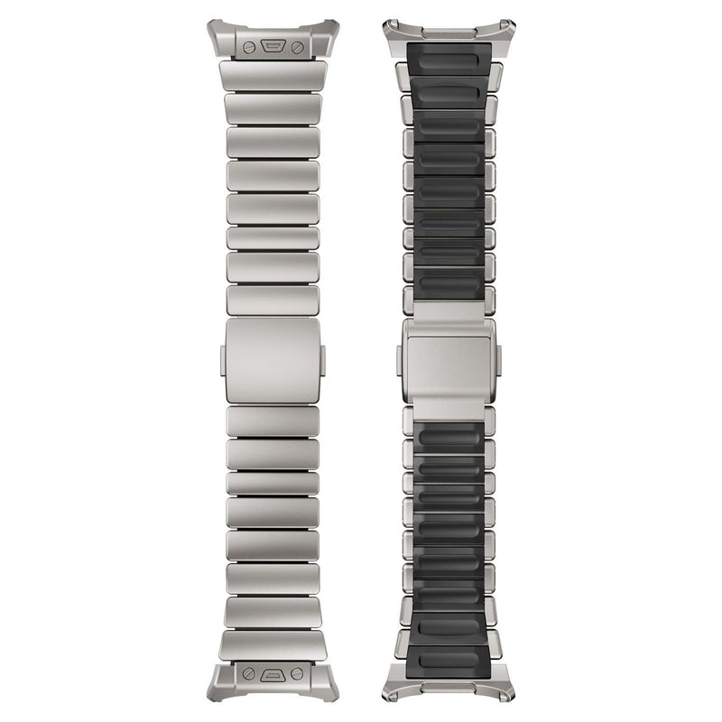 Bracelet Samsung Watch Ultra en titane gris avec intérieur noir en silicone FKM, maillons robustes et fermoir magnétique.