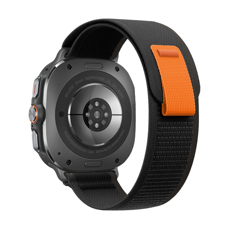 Bracelet tactique noir en nylon tressé avec boucle velcro orange pour Samsung Watch Ultra 47 mm.