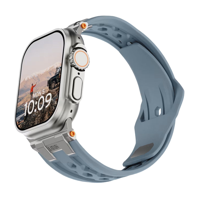 Bracelet Apple Watch silicone bleu gris robuste avec fermoir métallisé orange et design perforé outdoor.
