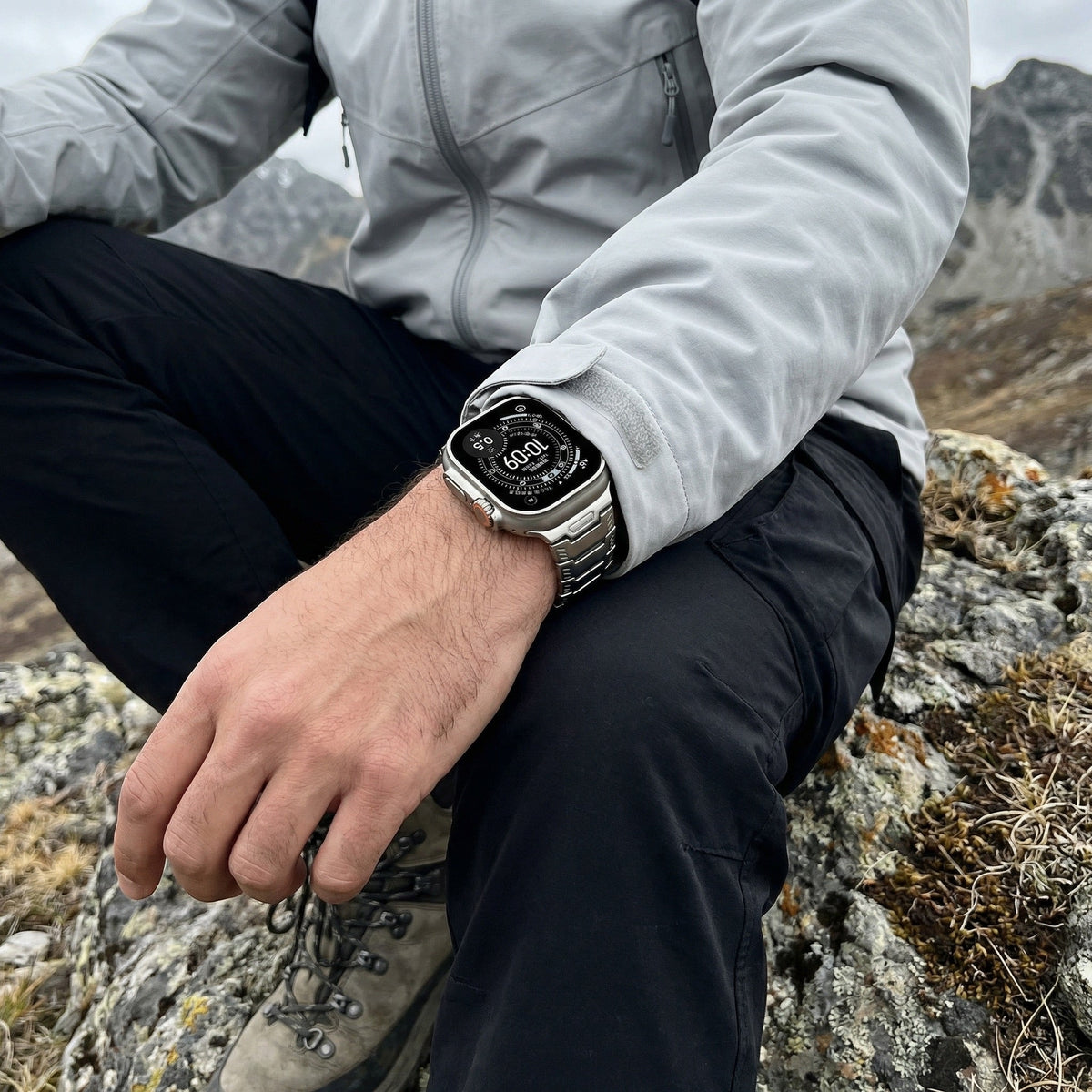 Bracelet Apple Watch en titane et silicone, fermeture magnétique, style chevalier, modèle Hypnos