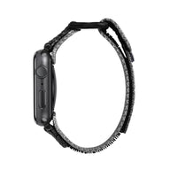 Bracelet noir en nylon à velcro, ajustable, modèle Kayle pour Apple Watch, finition tressée.