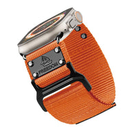 Bracelet tactique en nylon orange ajustable pour Apple Watch, modèle Winry, boucle noire robuste.
