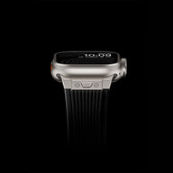 Bracelet tactique noir en silicone avec texture rainurée et fermoir papillon argenté pour Apple Watch.