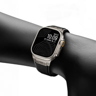 Bracelet tactique noir en silicone résistant avec fermoir papillon pour Apple Watch.