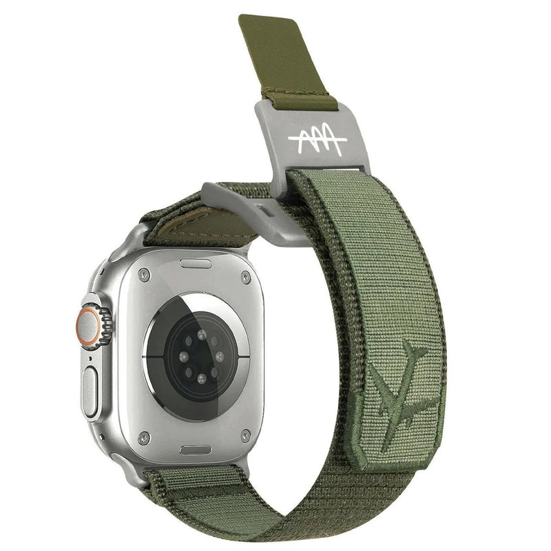 Bracelet tactique vert kaki ajustable en nylon résistant avec attache magnétique pour Apple Watch.