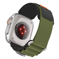 Bracelet tactique kaki en nylon avec boussole intégrée compatible Apple Watch taille 38-42 mm.