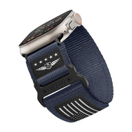 Bracelet nylon bleu marine ajustable avec drapeau américain pour Apple Watch modèle Vino.