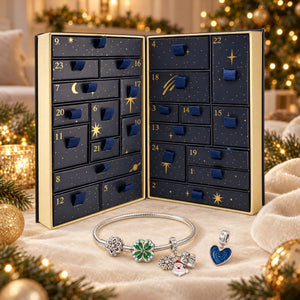 Calendrier de l’Avent ouvert et bracelet à charms — aperçu des découvertes de décembre