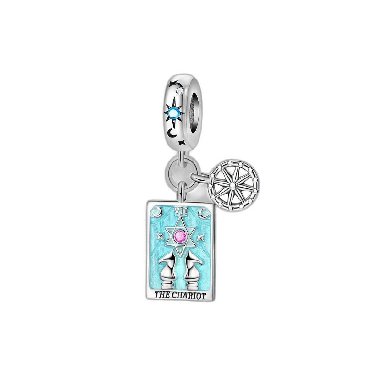 Charm carte de tarot Le Chariot, cuivre plaqué argent, émaux colorés, modèle Charria