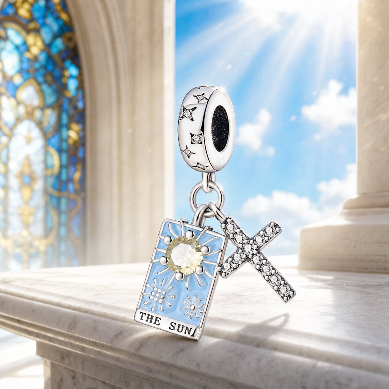 Klassisk charm, tarotkortet Solen + kors, til kvinder, model Solcroix