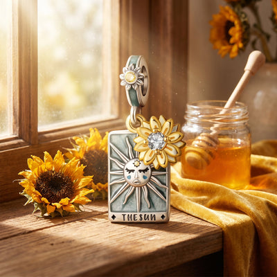 Charm tarotkortet Solen, sølvbelagt kobber, farvede emaljer, til kvinder, model Solaris