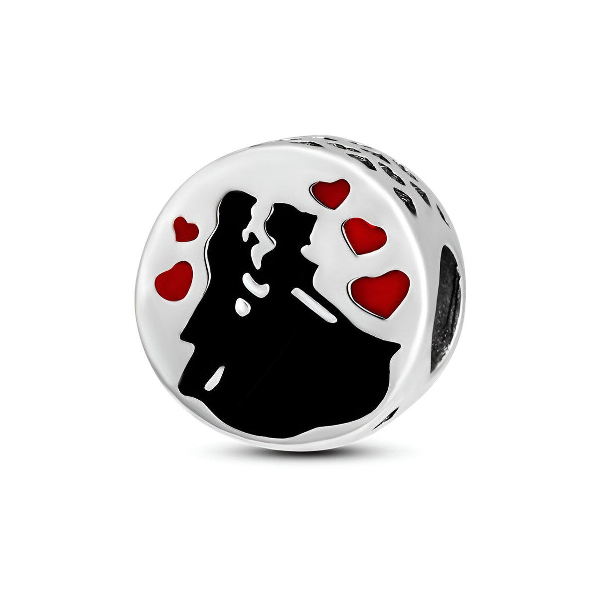 Charm en argent brillant représentant un couple dansant entouré de petits cœurs rouges.