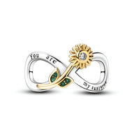 Charm infini argent avec tournesol doré et pierre centrale, texte gravé "You are my sunshine".