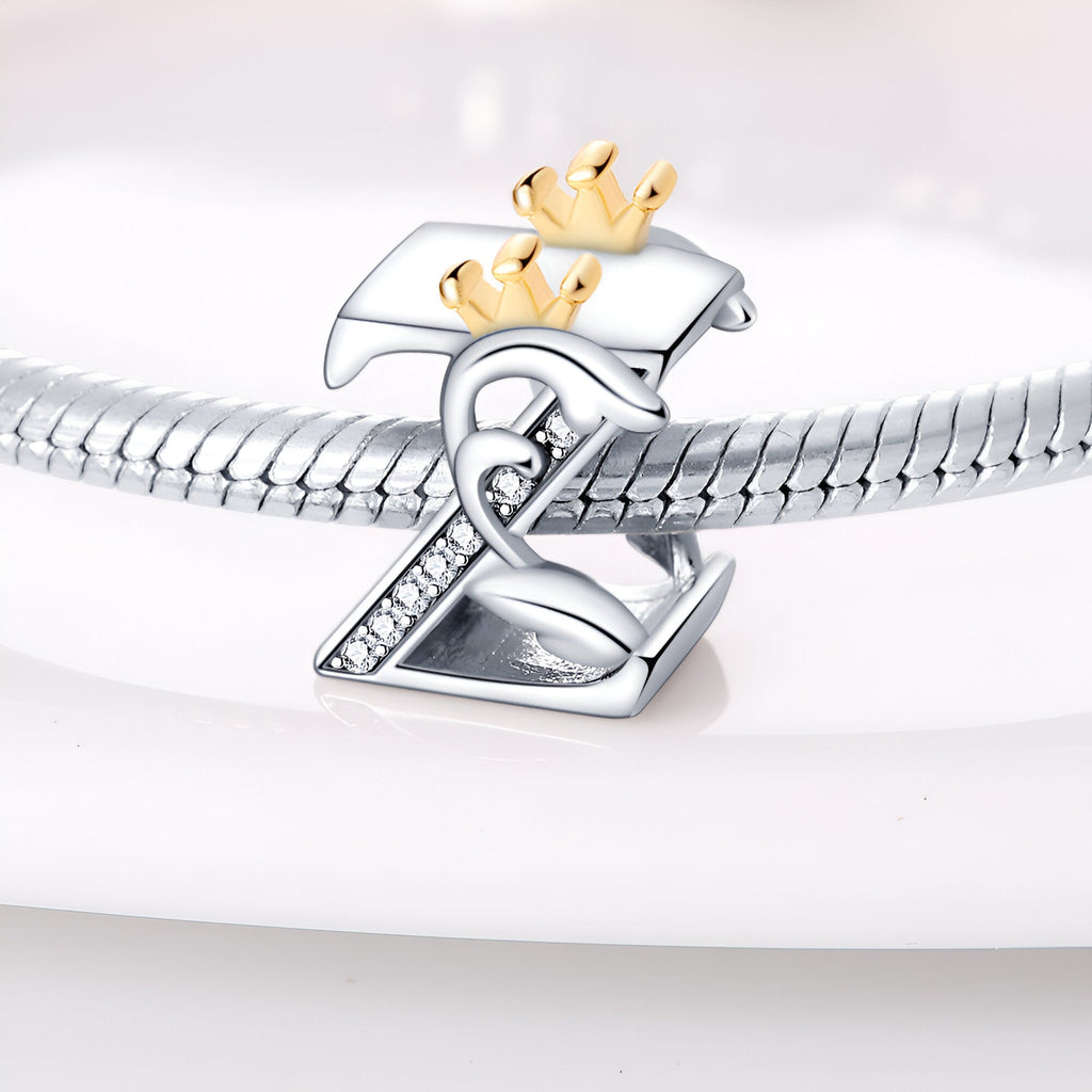Charm lettre Z en argent avec couronne dorée et petits cristaux, pour bracelet serpent.