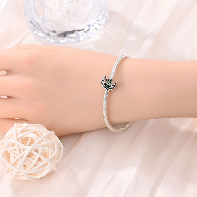Charm lune et trèfle, pour femme, modèle Loredana