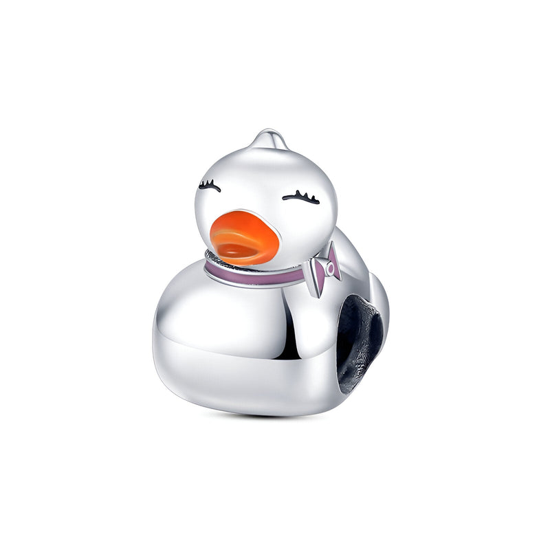 Charm canard argenté avec bec orange et collier violet, modèle Enid, finition brillante.