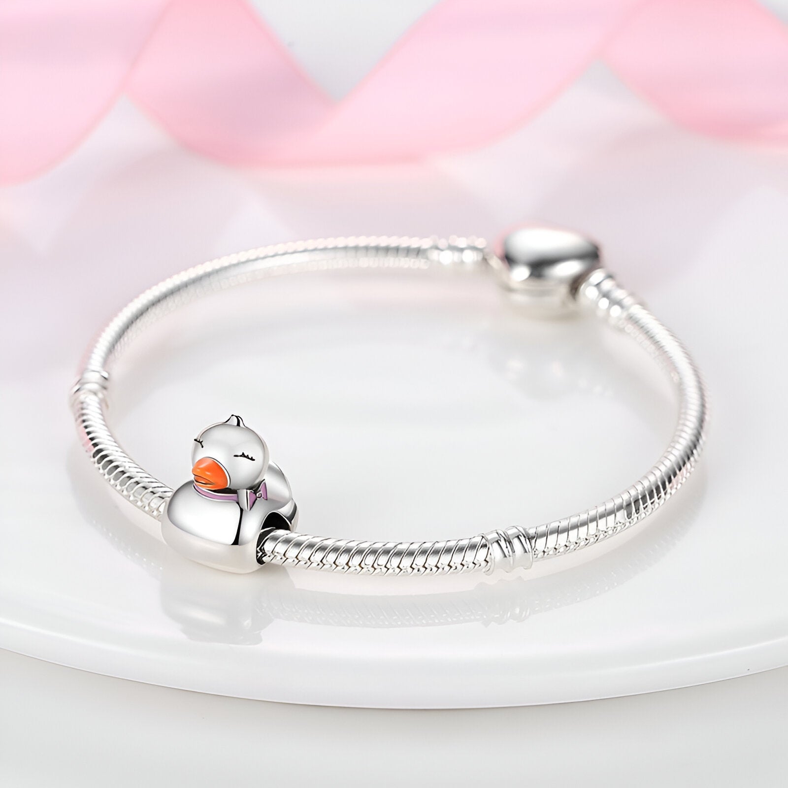 Charm madame canard, pour femme, modèle Enid - La Boutique du Bracelet