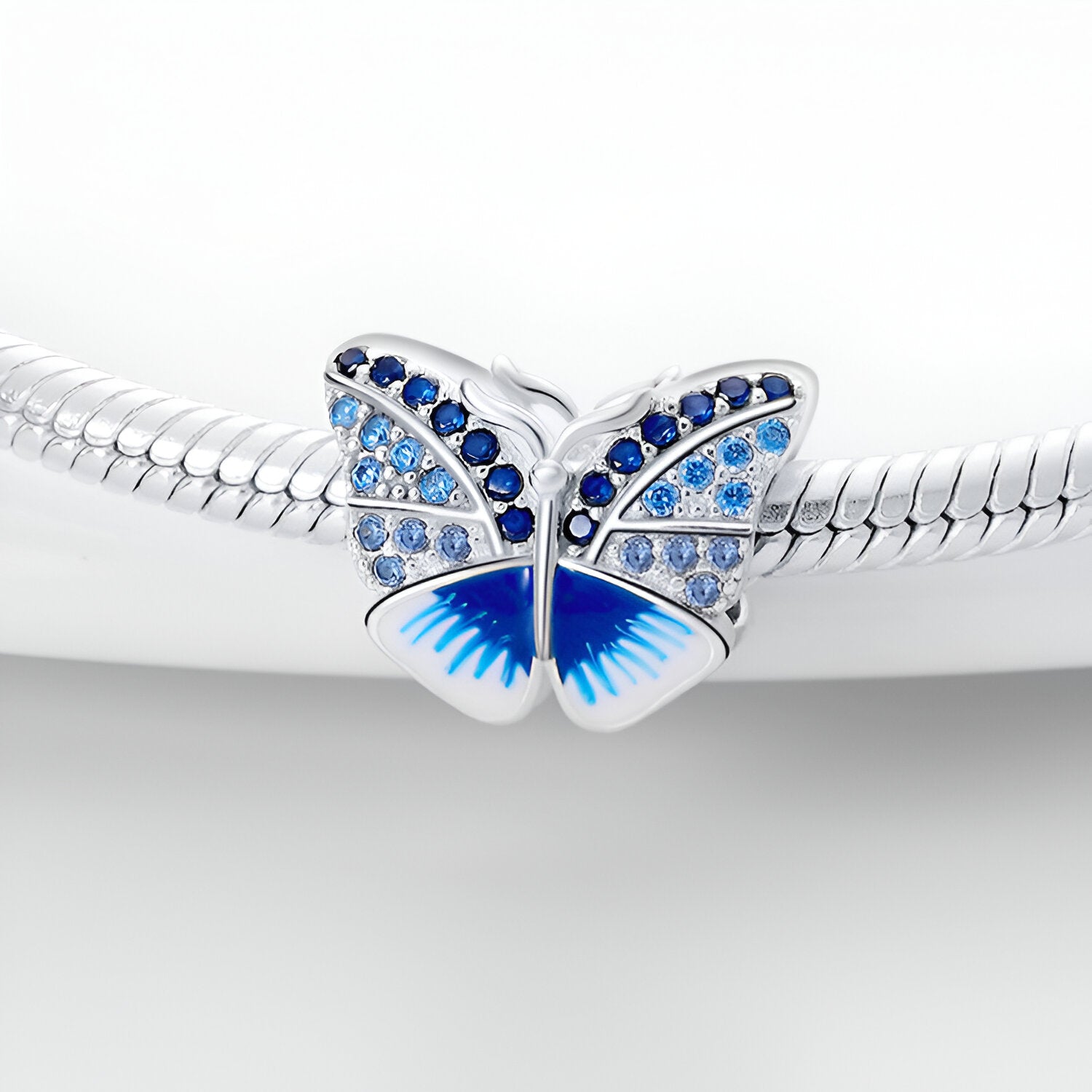 Charm papillon à strass bleu, pour femme, modèle Clodagh - La Boutique du Bracelet