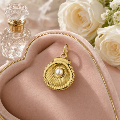 Charm pendant coquillage doré avec perle, pour femme, modèle Perlina