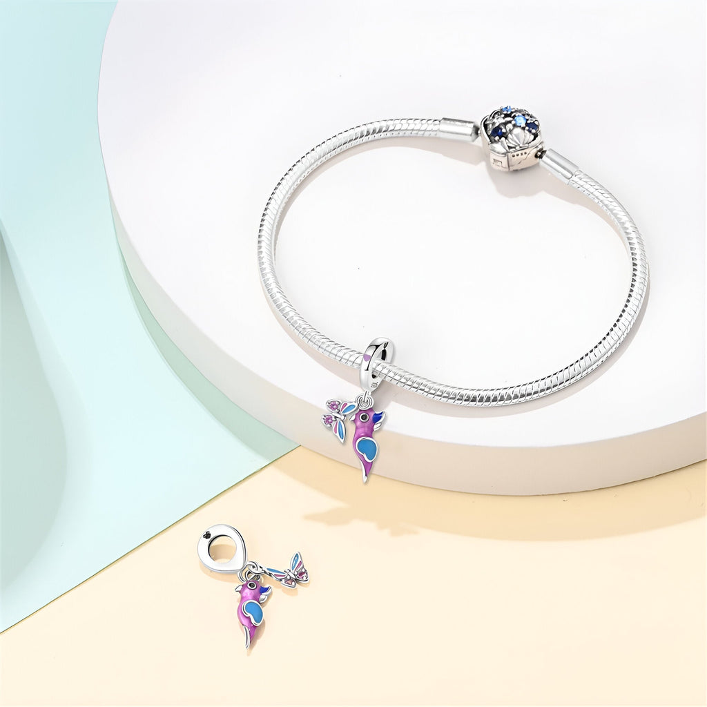 Bracelet argent avec pendentif oiseau et papillon coloré modèle Anoush.