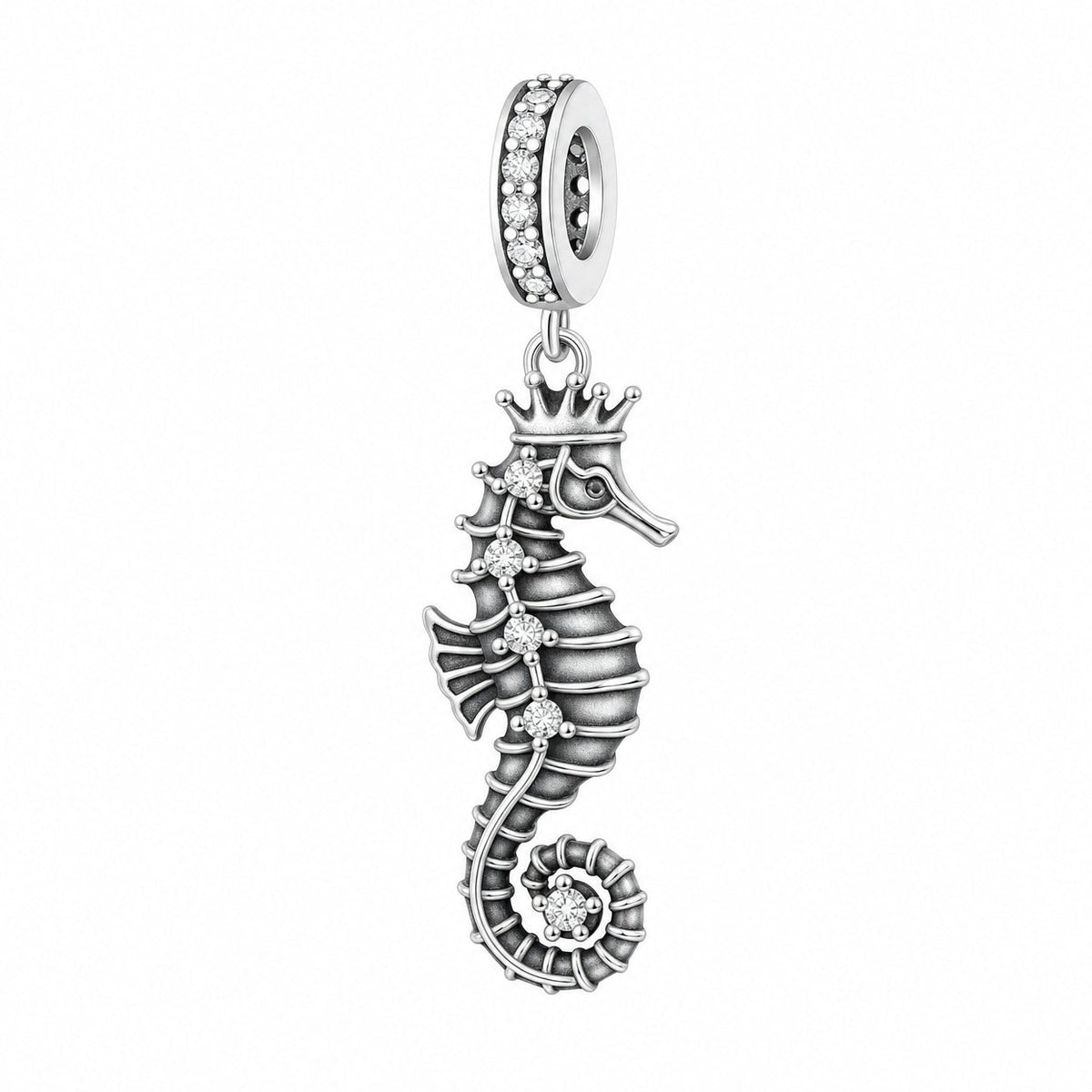 Charm pendant hippocampe, gravures ecailles et zircons, pour femme, modele Hippocampa