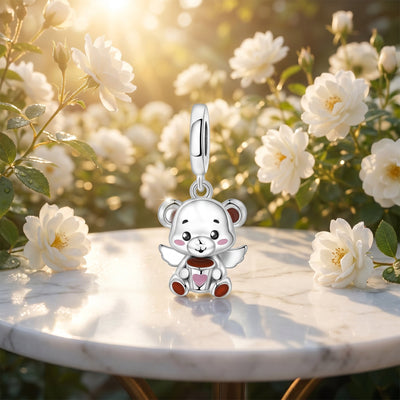 Charm pendant ours ange au café, ailes déployées, émail rose et marron, modèle Angelours