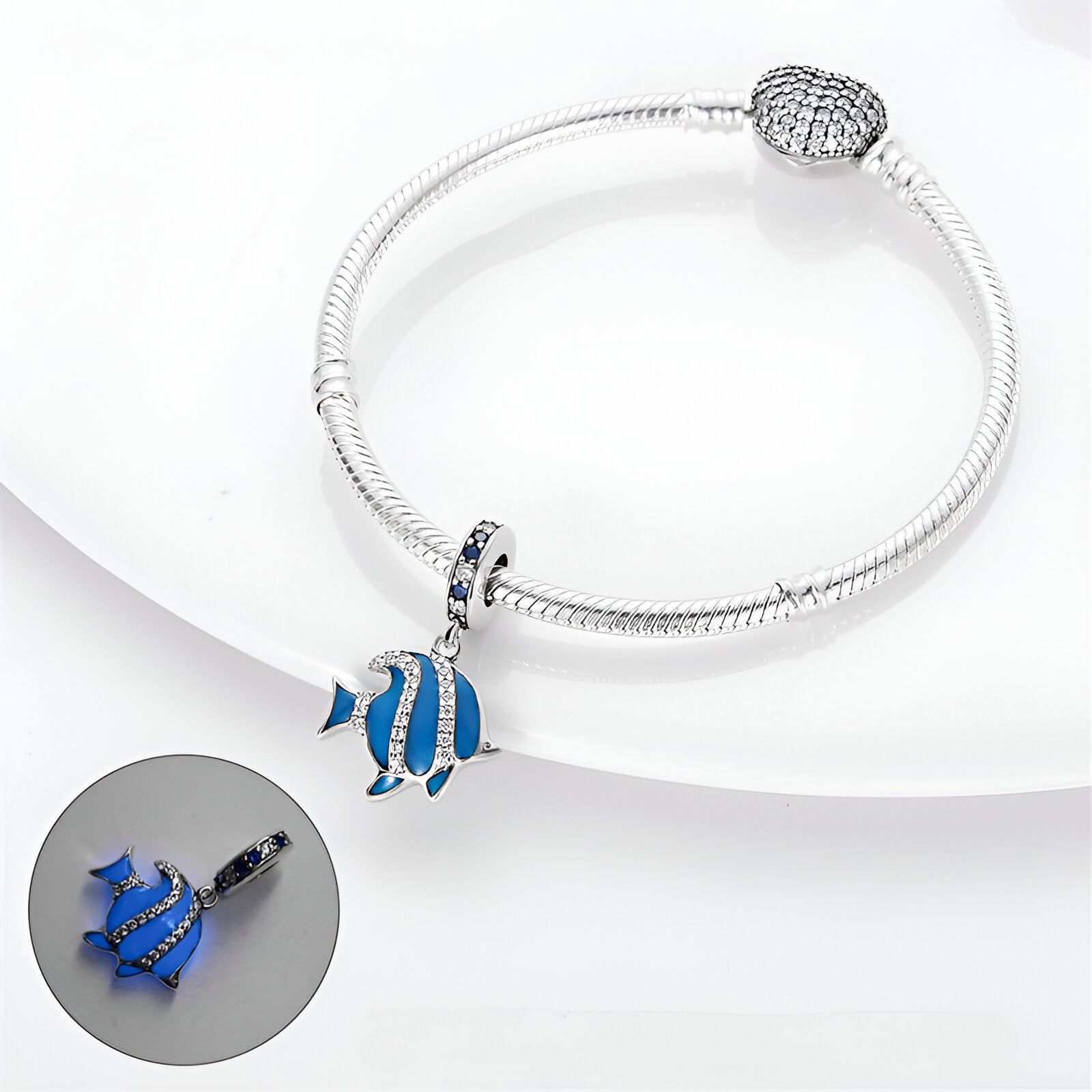 Charm pendant, poisson scintillant, pour femme, modèle Liriana - La Boutique du Bracelet