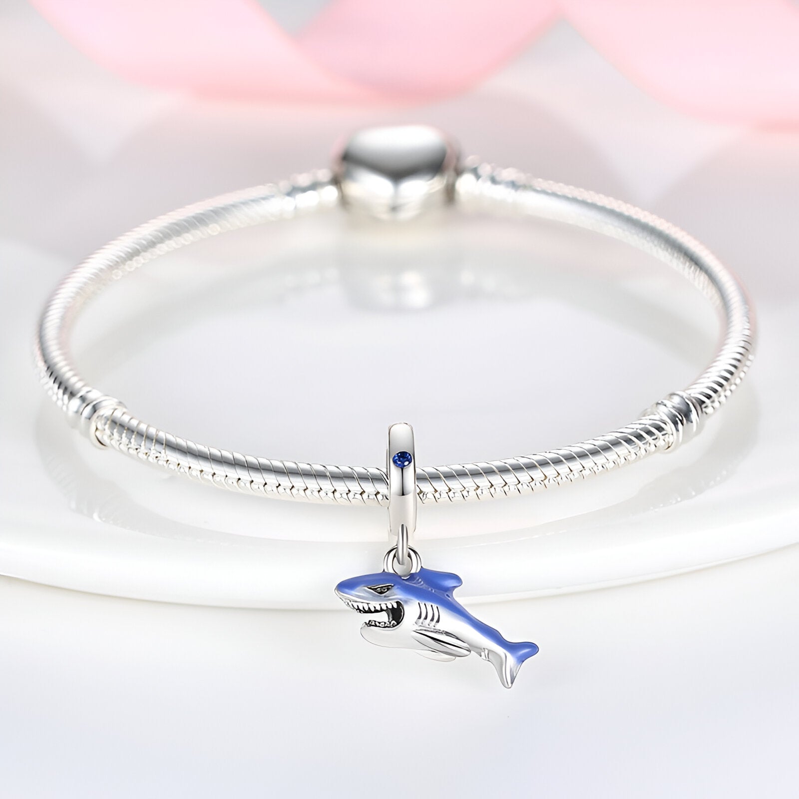 Charm pendant requin, pour femme, modèle Eve - La Boutique du Bracelet