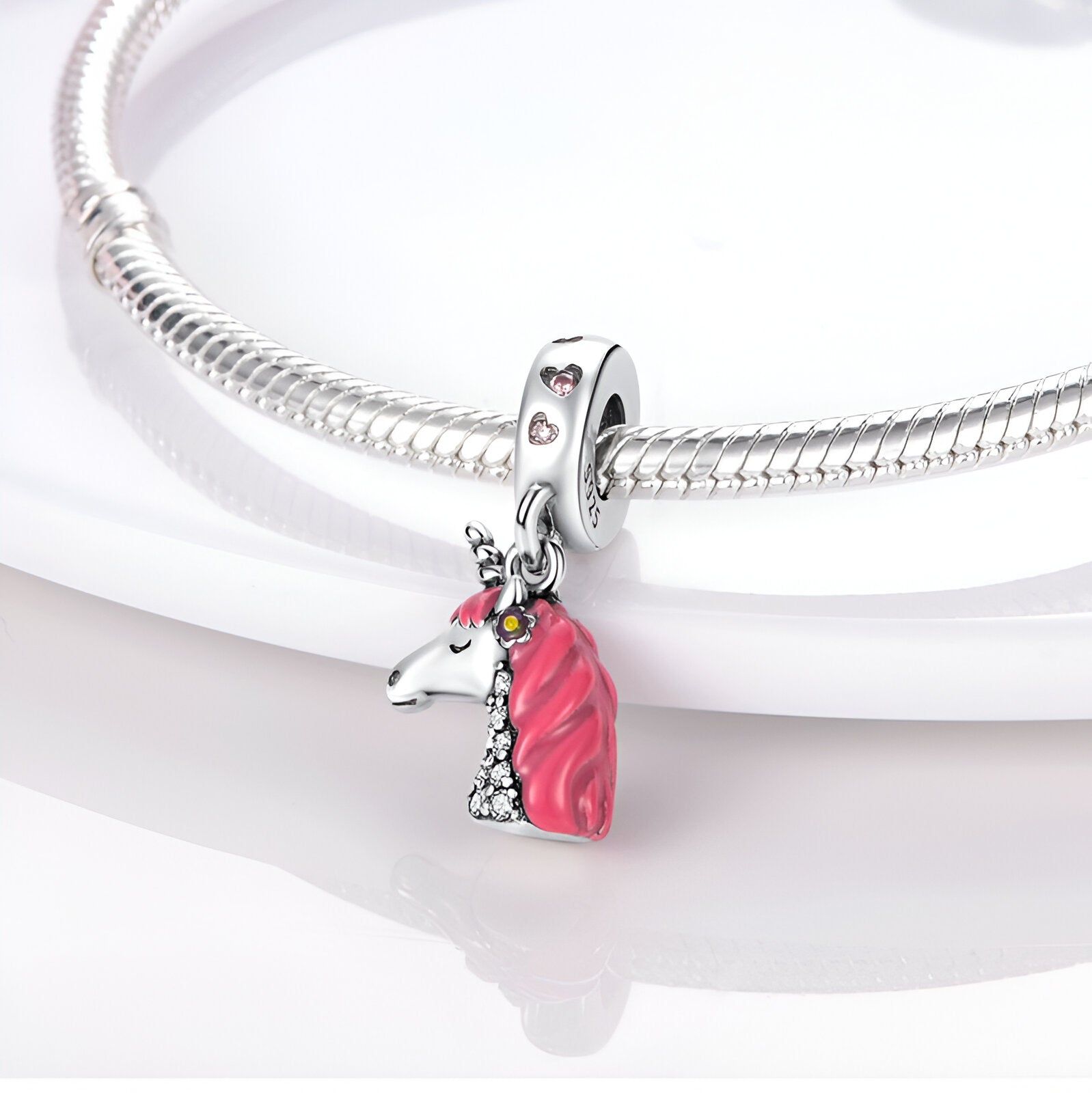 Charm pendant tête de licorne, pour femme, modèle Lika - La Boutique du Bracelet