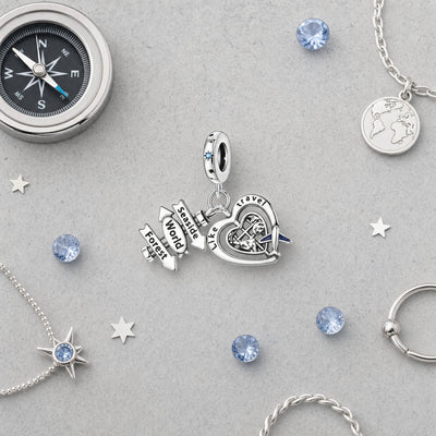 Charm pendant, trio voyage avion valise et passeport, émaux colorés, modèle Amorvia