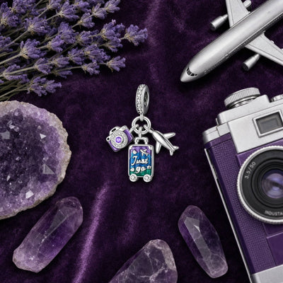 Colgante charm, trío de viaje con maleta degradada, cámara de fotos y avión, para mujer, modelo Horizonia