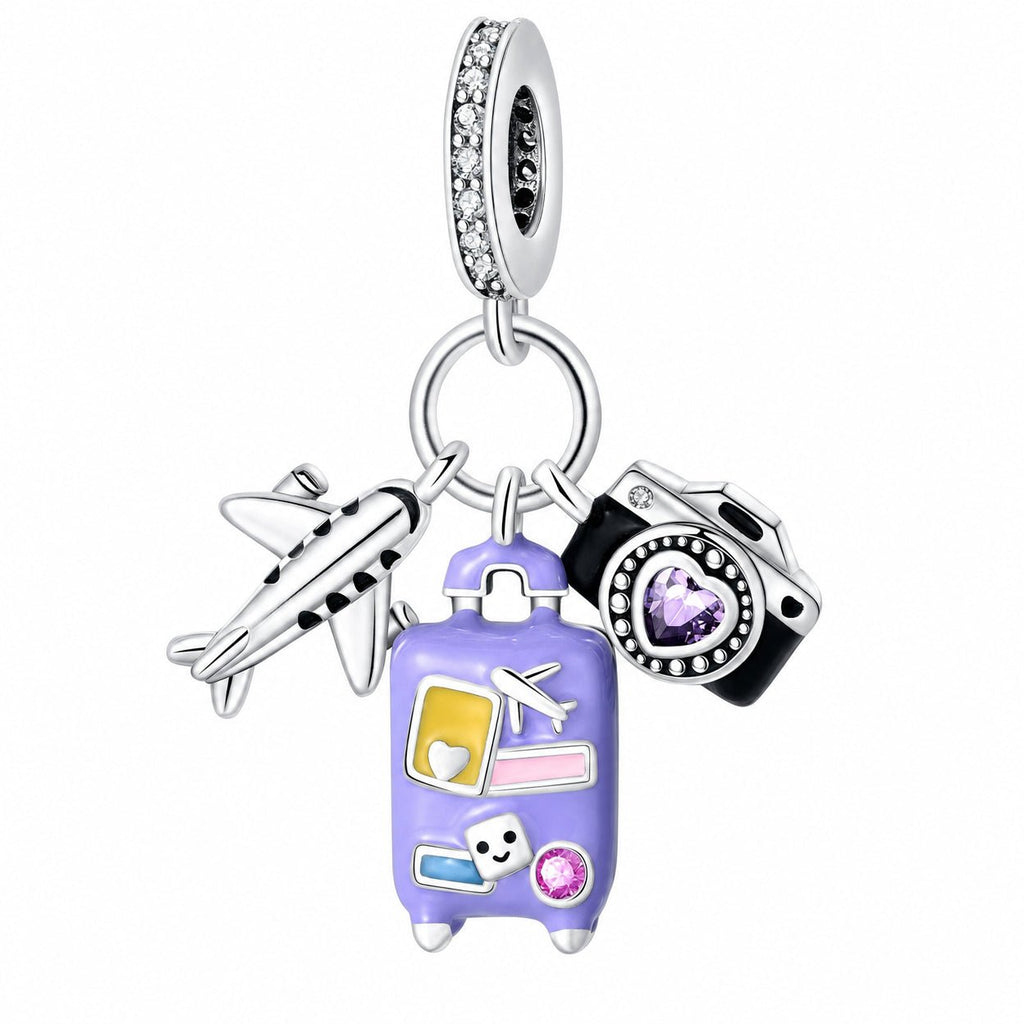 Ciondolo charm, trio viaggio valigia viola, aereo e macchina fotografica, per donna, modello Purpuria