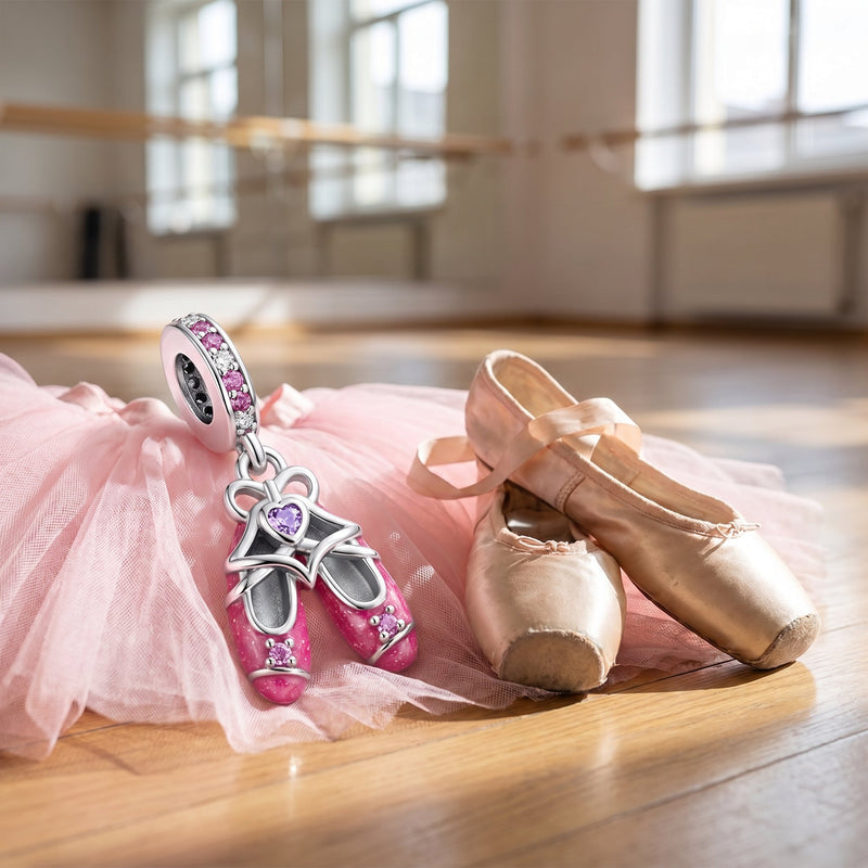 Charm, Pendentif rose pailleté en émail et zircons, pour femme, modèle Chaussons de Danse Roses