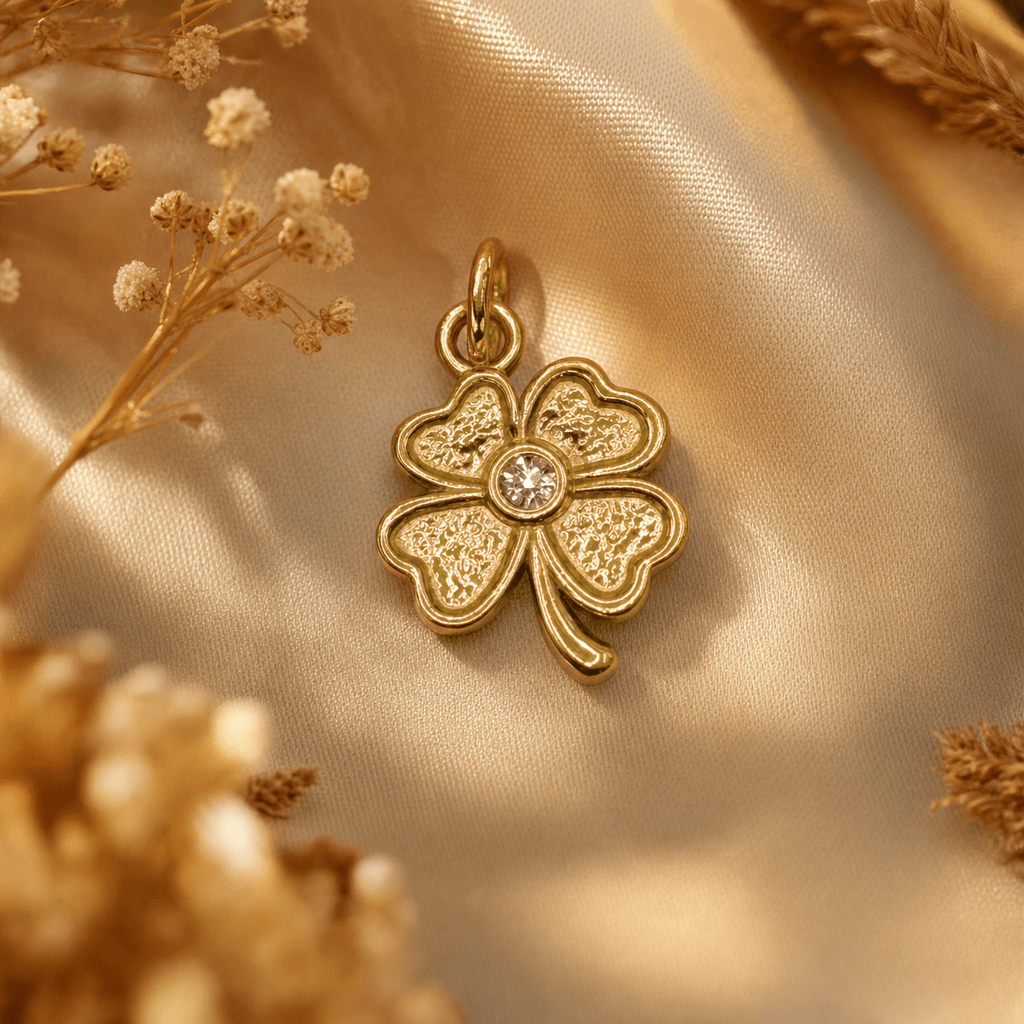 Charm for chain bracelet, Golden Clover model