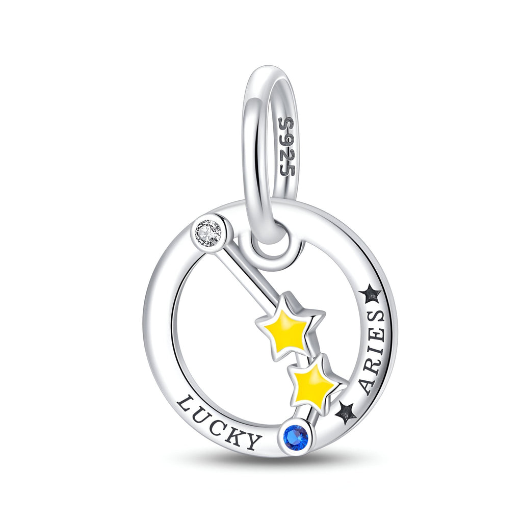 Charm rond en argent 925 avec étoiles jaune et bleu, inscription Lucky Aries, modèle Verena.