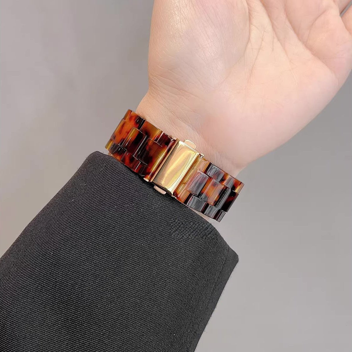 Vollständige Schutzhülle mit Armband für Apple Watch, Gliederarmband aus Harz in Leopardenoptik, ausdrucksstarker und moderner Stil, Modell Kidine