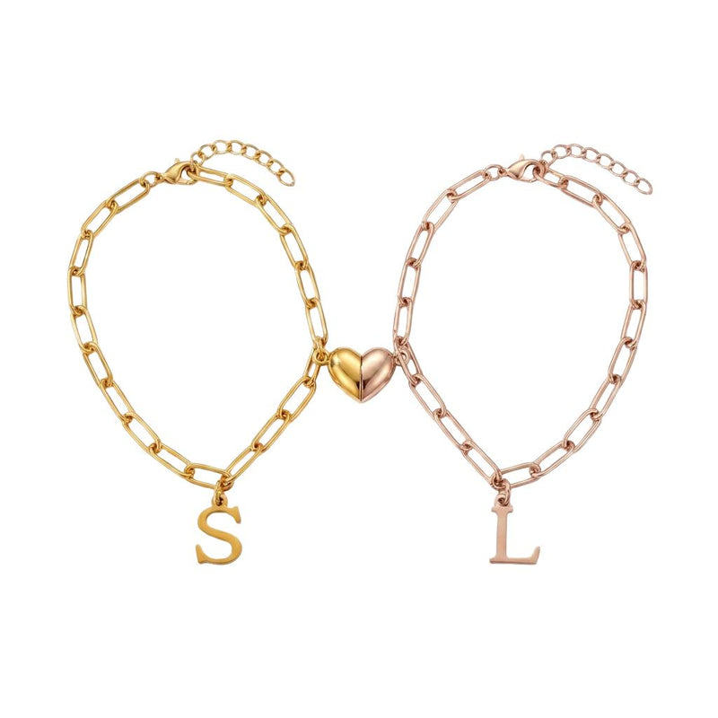 Duo de bracelets couple à maille paperclip acier inoxydable, personnalisables avec initiale, breloque cœur aimantée, taille ajustable, modèle Fondène