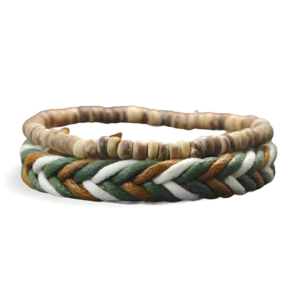 Duo de bracelets homme en bois clair et corde tressée marron, vert et blanc, style naturel.