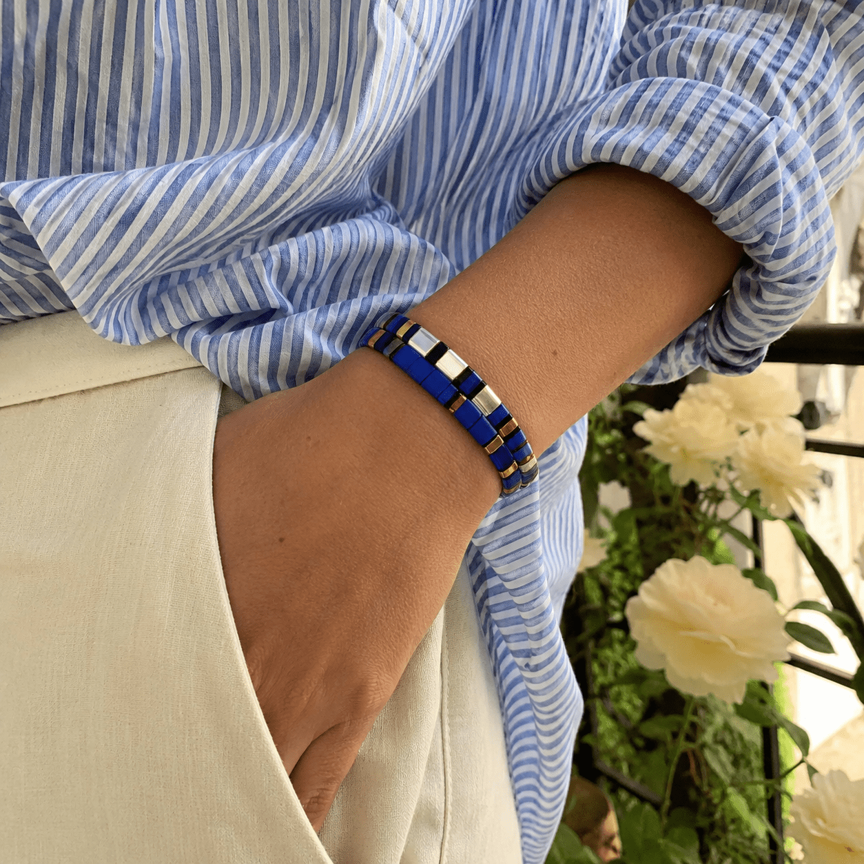 Dúo de pulseras de perlas japonesas Miyuki azul real y blanco, conjunto para mujer, joyas elásticas para la muñeca, lote de dos piezas, accesorios elegantes y con carácter, modelo Kenade
