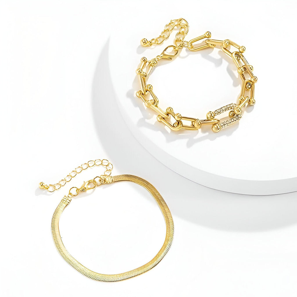 Duo de bracelets pour femme en acier inoxydable doré, mousquetons et maillons élégants, or et argent.