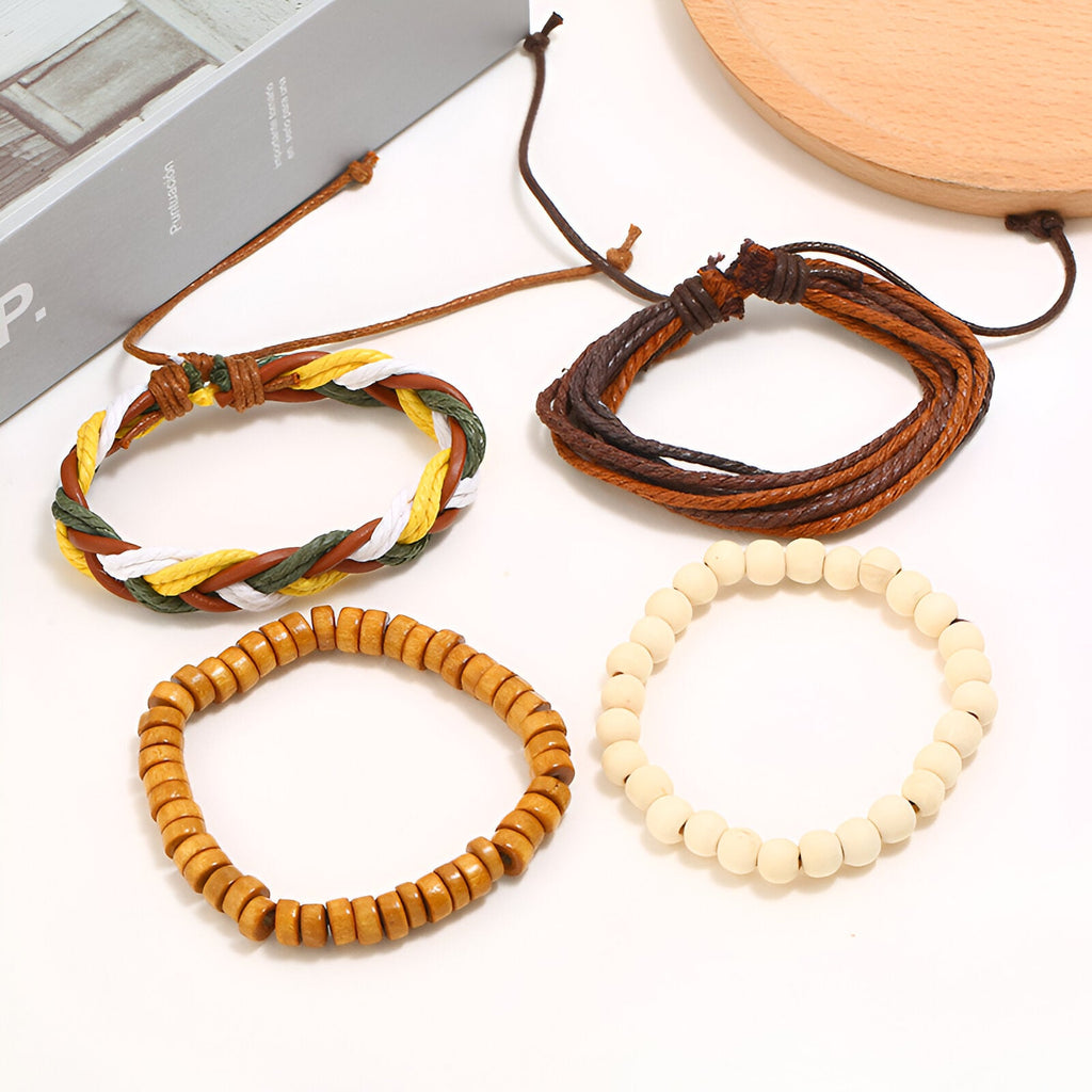 Ensemble de 4 bracelets en cuir et perles boisée, tons marron, beige et multicolore, style mixte Cedar.